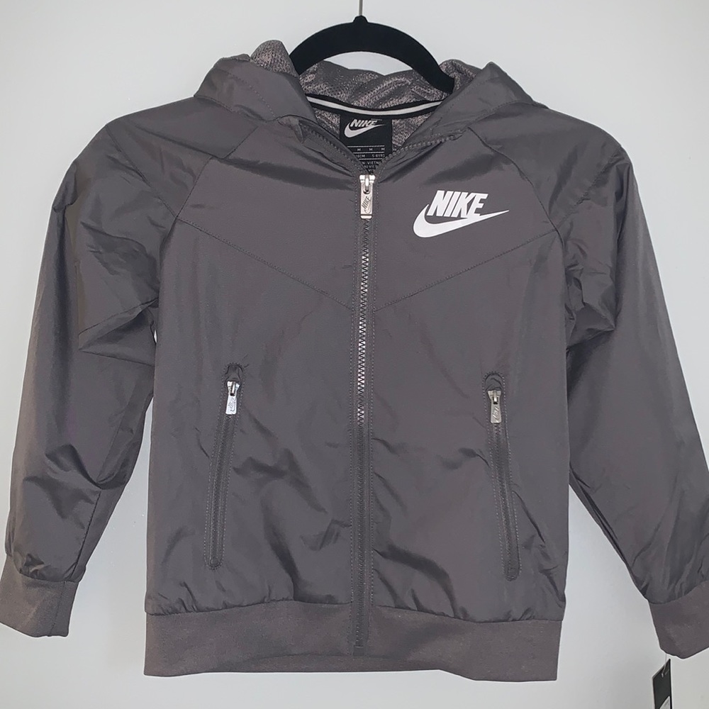 NWT Nike Kids 5/6 Lightweight Zip Up Jacket Gunsmoke